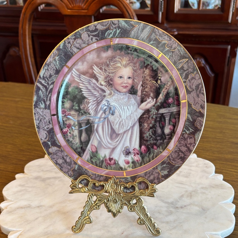 The Bradford Exchange Angelic Plate with Gold Accents~Grace